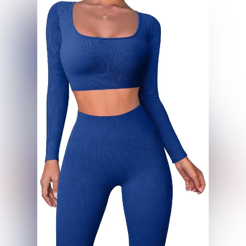 Royal blue two piece set 💙🦋